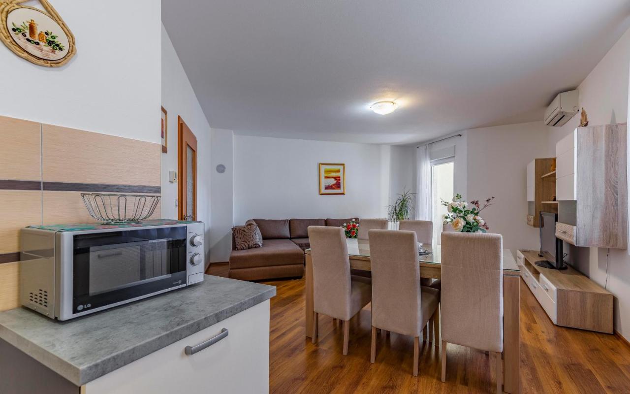 Istriensonne - Apartments Veruda Mit Grillterrasse PUY Exterior foto