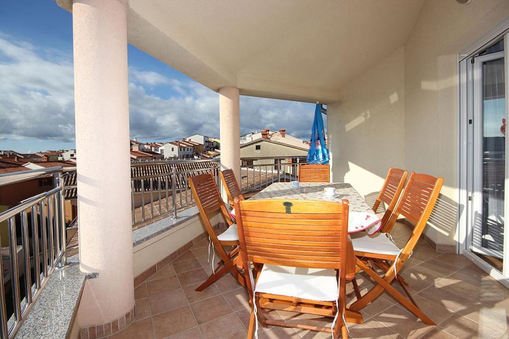 Istriensonne - Apartments Veruda Mit Grillterrasse PUY Exterior foto